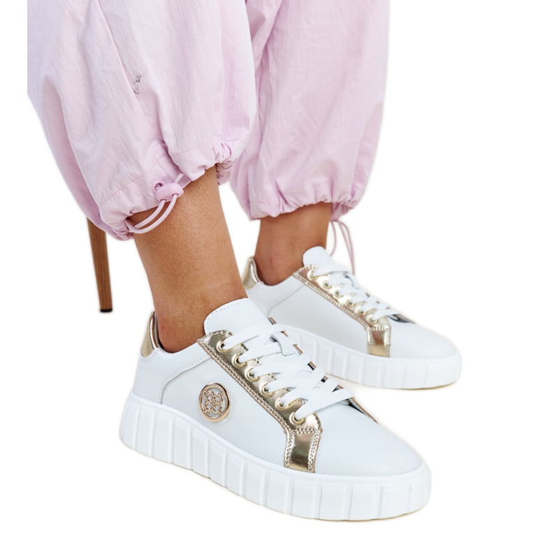 Bílé kožené tenisky s masivní podrážkou Viera bílý Bílé kožené tenisky s masivní podrážkou Viera bílý