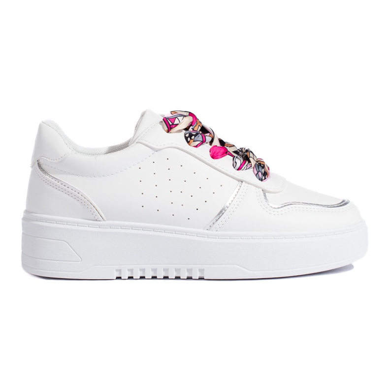 Bílé dámské tenisky se zavazováním stuhou bílý Bílé dámské tenisky se zavazováním stuhou bílý