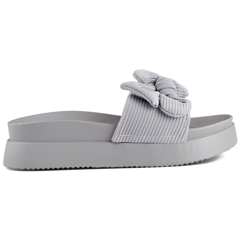 Šedé dámské žabky s mašlí na silné podrážce šedá