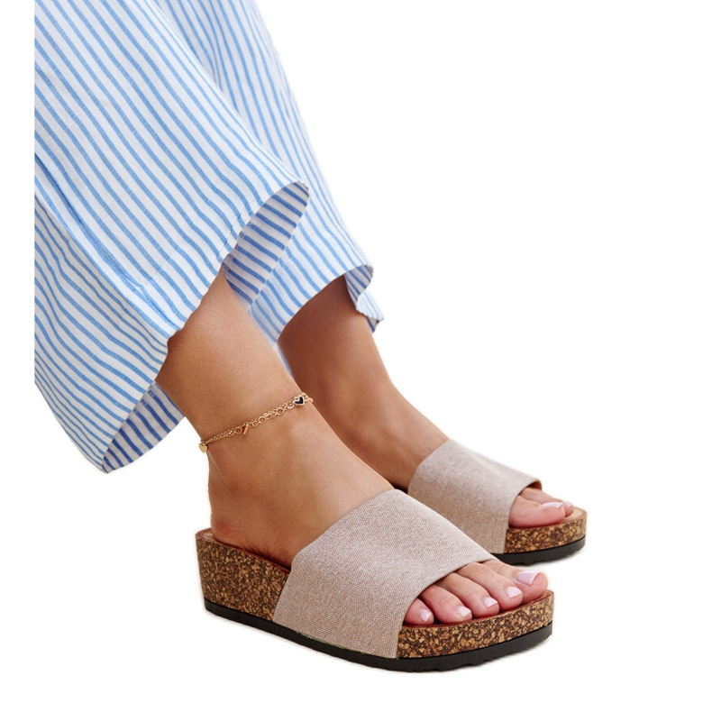 Tmavě béžové muly s korkovým klínem Naifene béžový