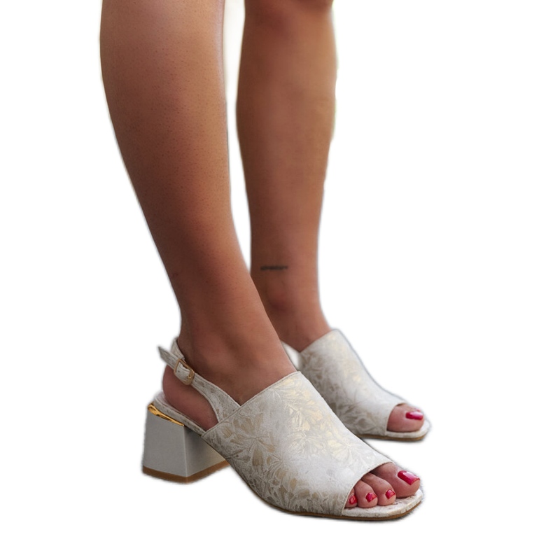 Blokové sandály s koženou vsadkou Nuna béžový