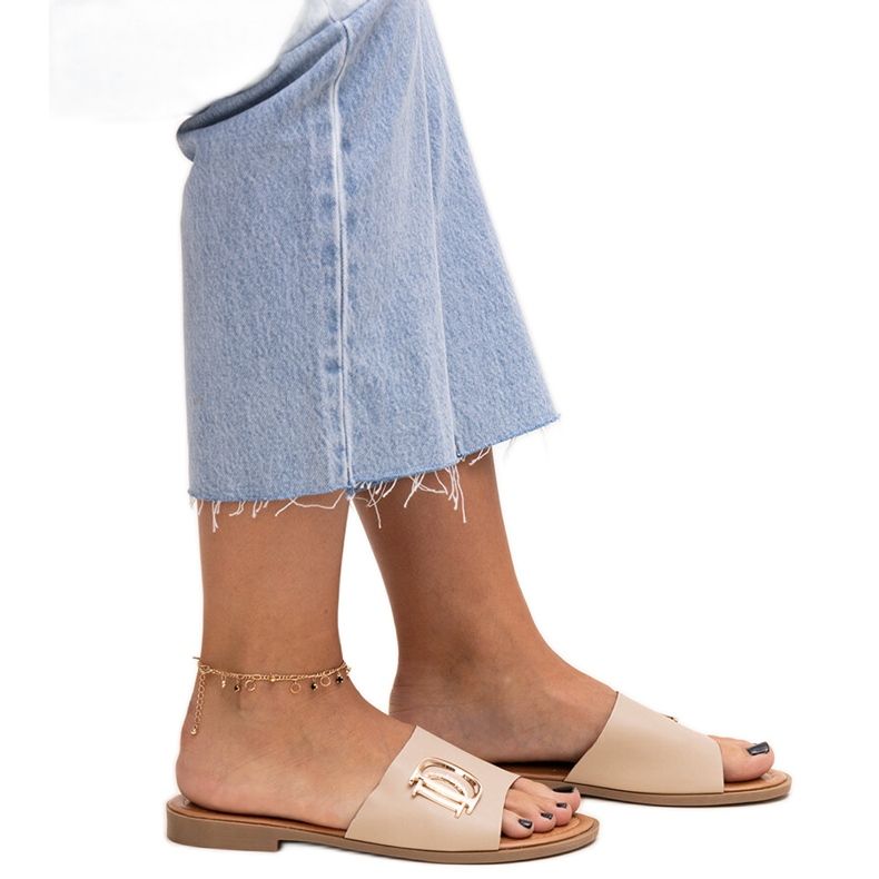 Béžové spony značky Almeita béžový