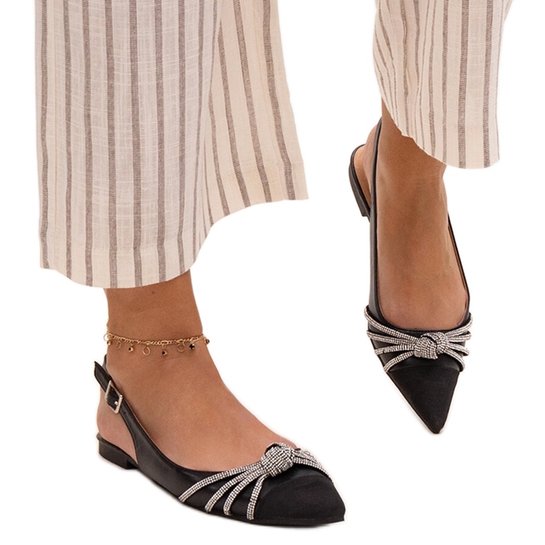 Balerínky se špičatou špičkou a kamínky Sellar černá