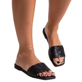 Černé žabky s prošívanou stélkou Hakimi černý