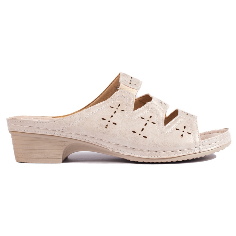 Prolamované béžové klínové muly béžový