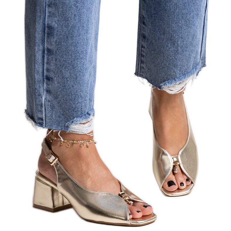 Zlaté blokové sandály Ayat zlatý