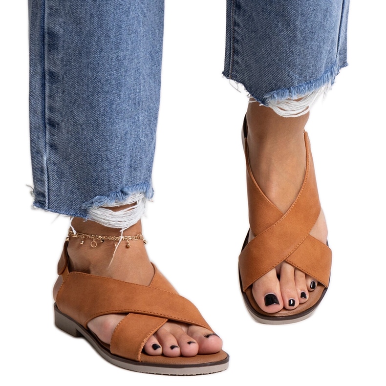 Karamelové ploché sandály Duenna hnědý