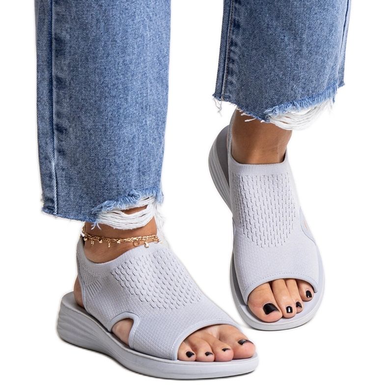 Šedé sandály na platformě značky Rawia šedá