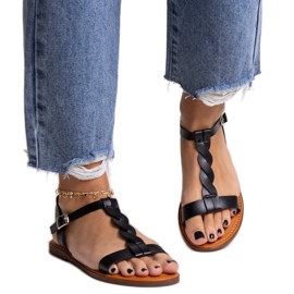 Černé ploché sandály Amaranth černý