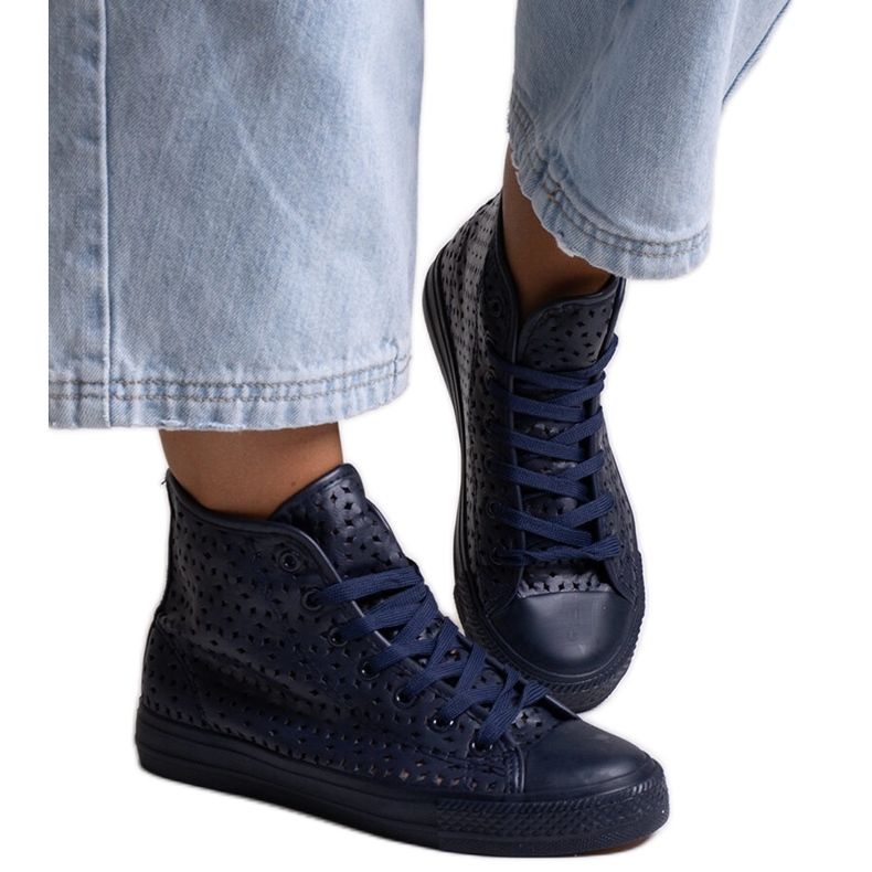 Bez marki Tmavě modré vysoké prolamované tenisky značky Shima modrý Bez marki Tmavě modré vysoké prolamované tenisky značky Shima modrý