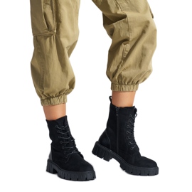 Černé dámské šněrovací pracovní boty černý