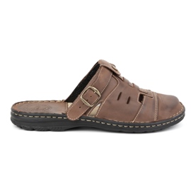 Olivier Klasické pánské kožené žabky s páskem na patě 0045 hnědá hnědý