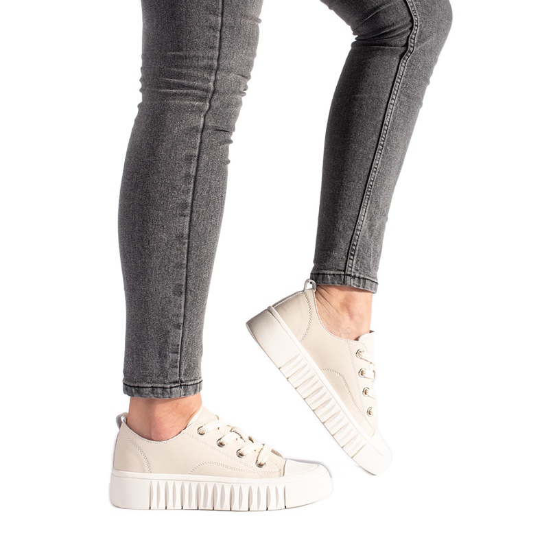 Dámské béžové kožené tenisky béžový