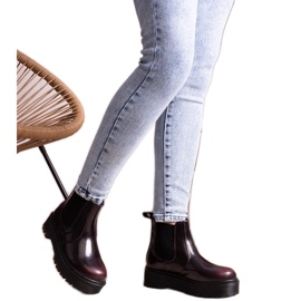 Vínové boty na platformě od Lessaya červený