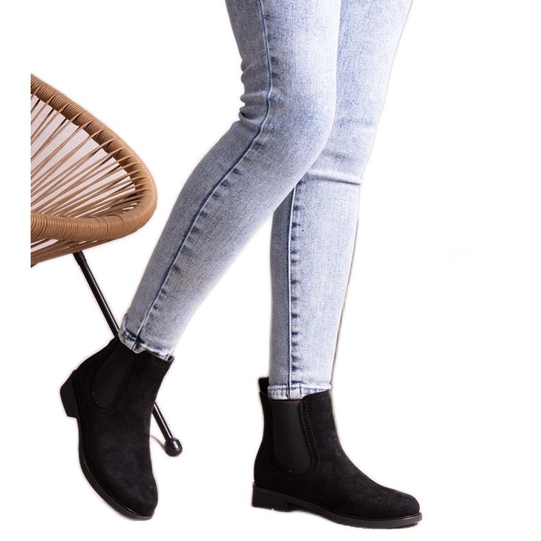 Černé nazouvací kotníkové boty Szamiran černá