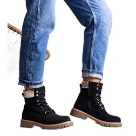 Černé zateplené boty Amata černý