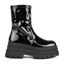 Lakované černé kotníkové boty na vysoké platformě černý