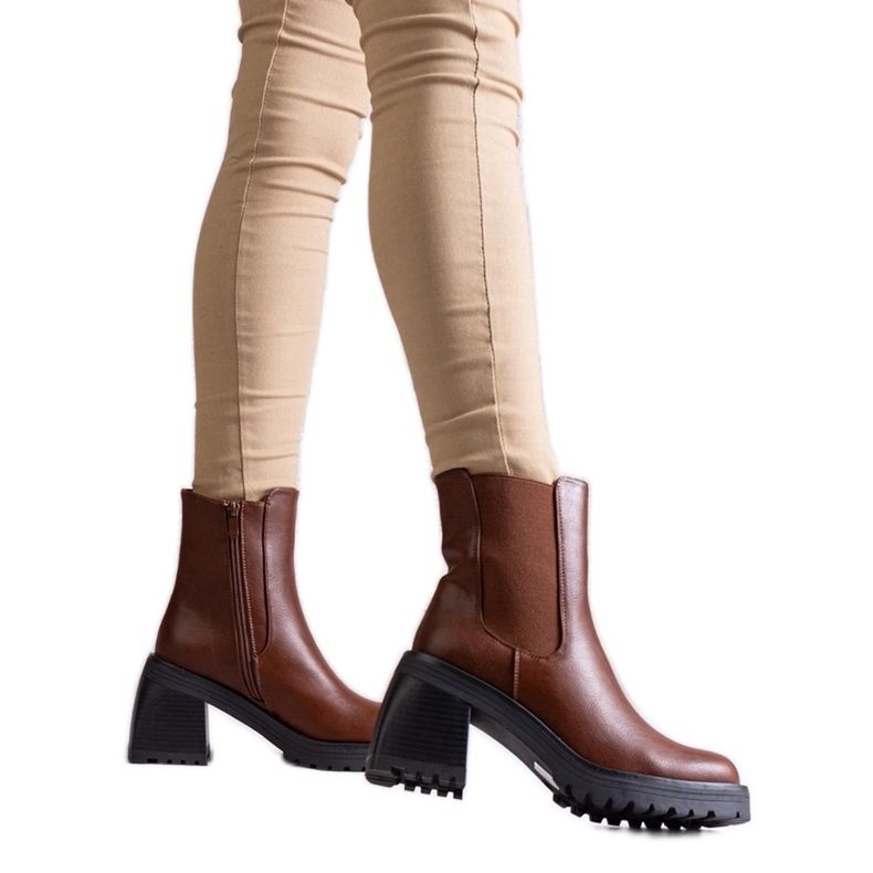 Hnědé dámské kotníkové boty z eko kůže Ariane hnědý