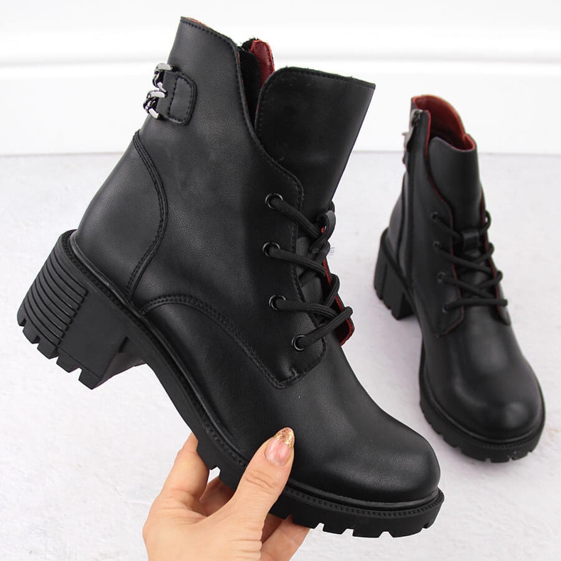 Černé kožené dámské kotníkové boty Filippo DBT6491 černá Černé kožené dámské kotníkové boty Filippo DBT6491 černá