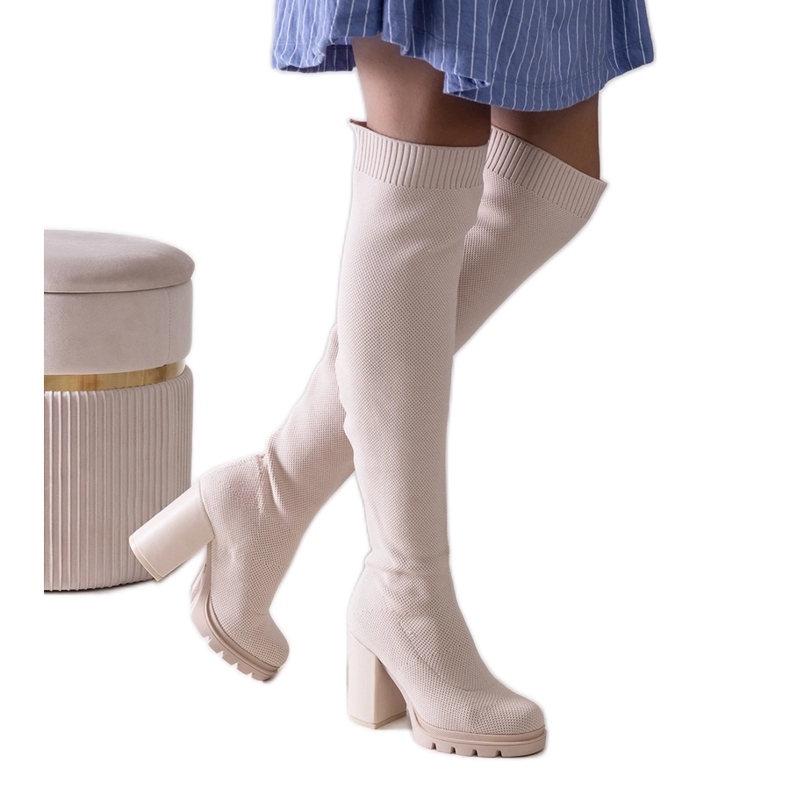 Lija dlouhé béžové nazouváky na vysokém podpatku béžový