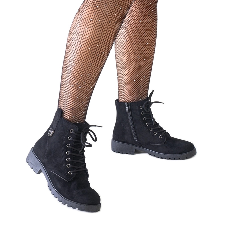 Černé pracovní kotníkové boty z ekologického semiše na platformě Madana černá