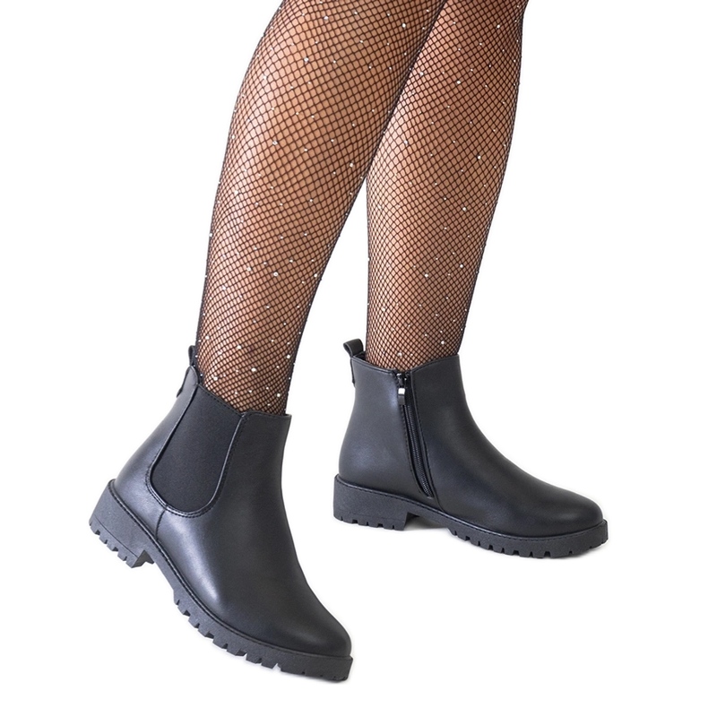 Černé klasické ležérní kotníkové boty z ekokůže Salara černá