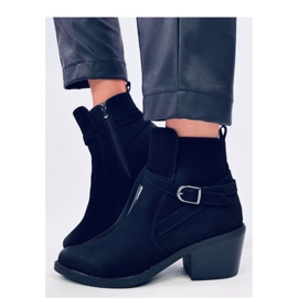 Cunnig Černé kovbojské boty na nízkém podpatku - Inello černá Cunnig Černé kovbojské boty na nízkém podpatku - Inello černá