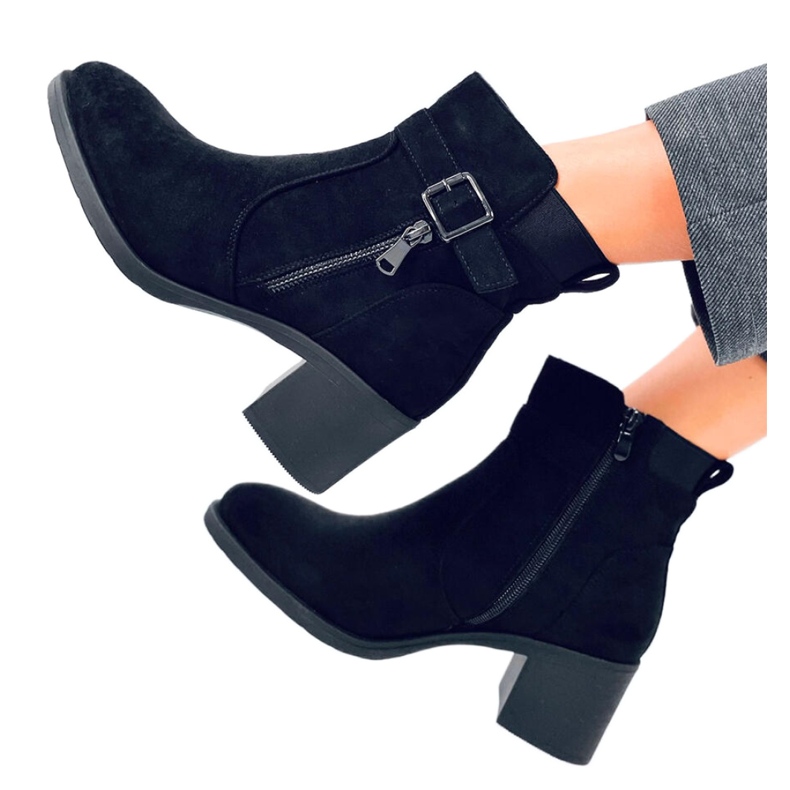 Klasické černé kotníkové boty na vysokém podpatku černá