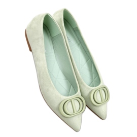 Zelené balerínky s mandlovými prsty zelená