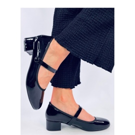 Černé lakované balerínky na vysokém podpatku černá