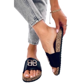 Korkové jezdce se zirkony Černé černý