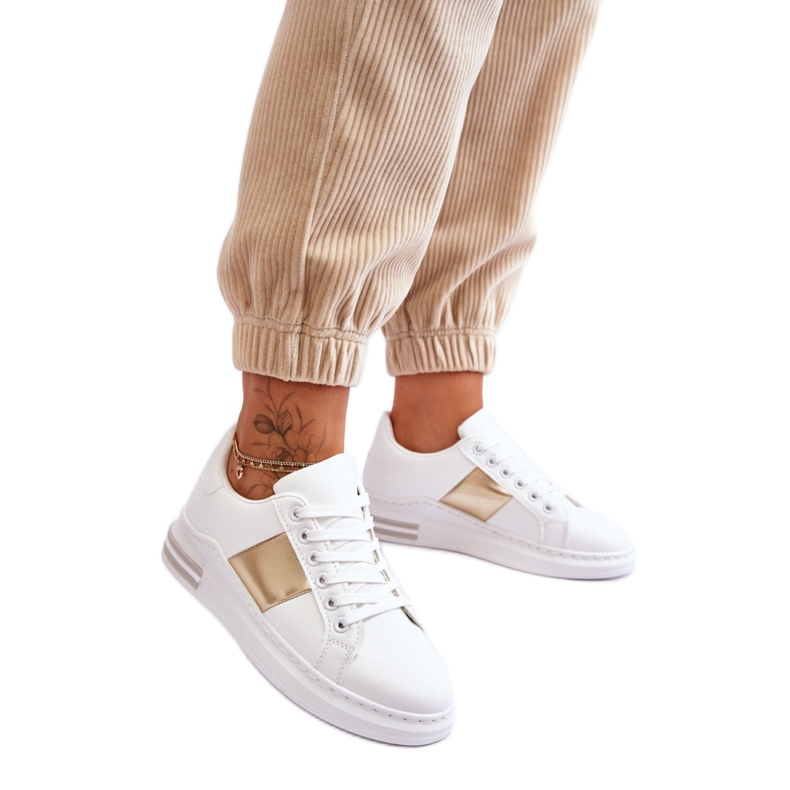 Step in style Sportovní obuv Model Follow Me 2256 bílá/zlatá – krok ve stylu bílý