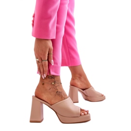 Béžové dámské žabky na vysokém podpatku béžový