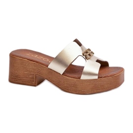 Step in style Sandálové žabky Model Zazoo 40412 Gold - Krok ve velkém stylu žluť