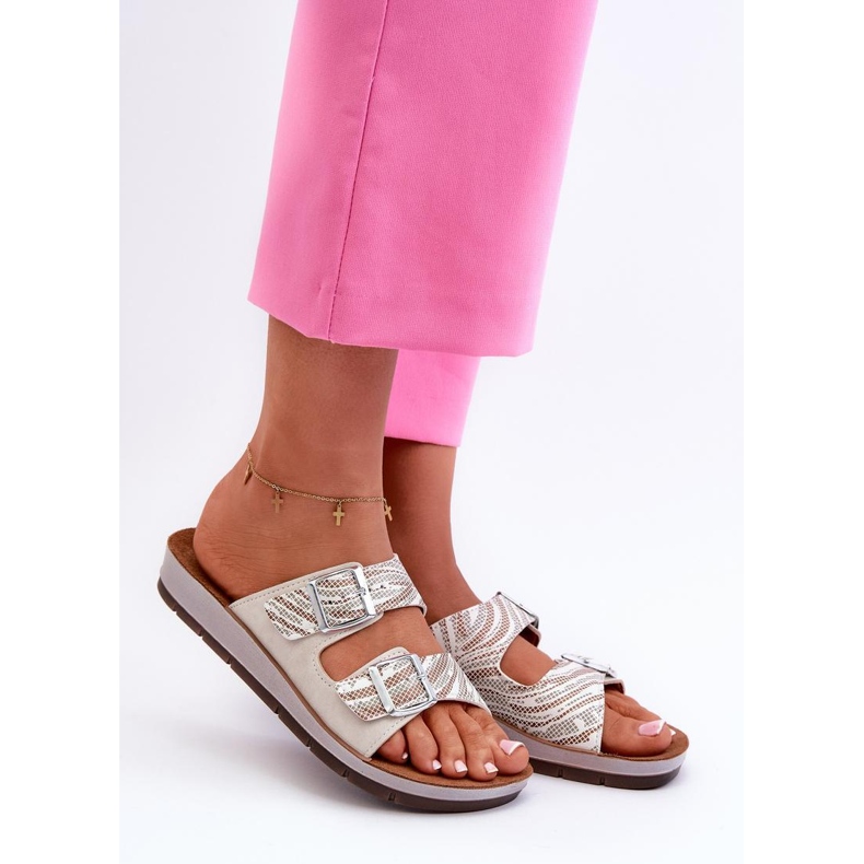 Step in style Sandálové žabky Model Inblu CP000045 Béžová - Krok ve velkém stylu béžový