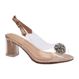 Step in style Sandály Model Da MR38-454 Gold - Krok ve velkém stylu žluť