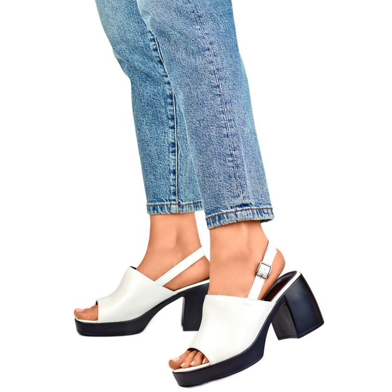 Sandály Model GD-FL1630W Bílé bílý