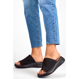 Sandálové žabky Model G3188-1B Černá - PRIMO černý