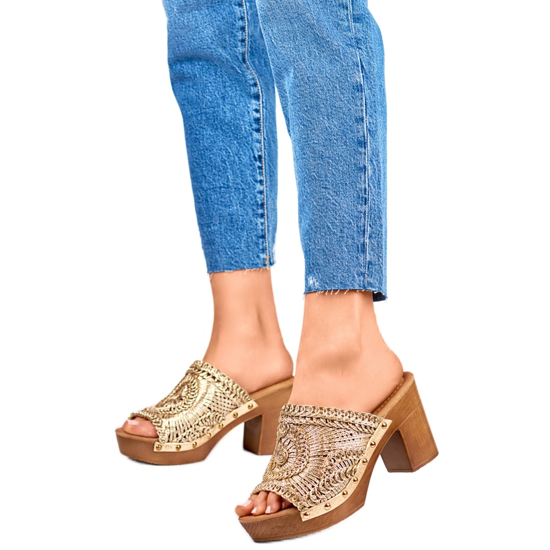 Dámské žabky na vysokém podpatku C388GO zlaté žlutá