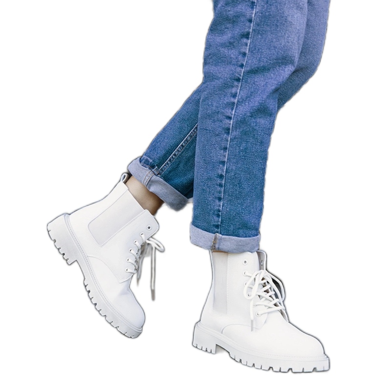 Světle béžové zateplené kotníkové boty značky Brayna béžový Světle béžové zateplené kotníkové boty značky Brayna béžový