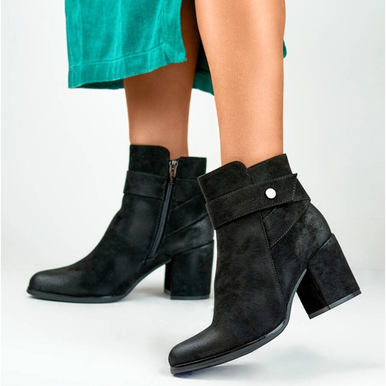 Dámské semišové kotníkové boty, černé, 260041B-SU černá