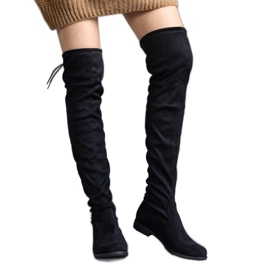 Černé dlouhé boty na platformě vyrobené z eko semiše Hallora černý