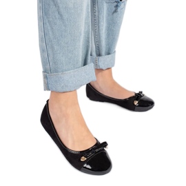 Černé ploché balerínky černý