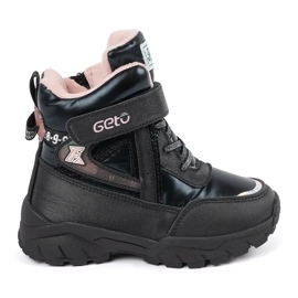 Černé dívčí boty se silnou podrážkou černý