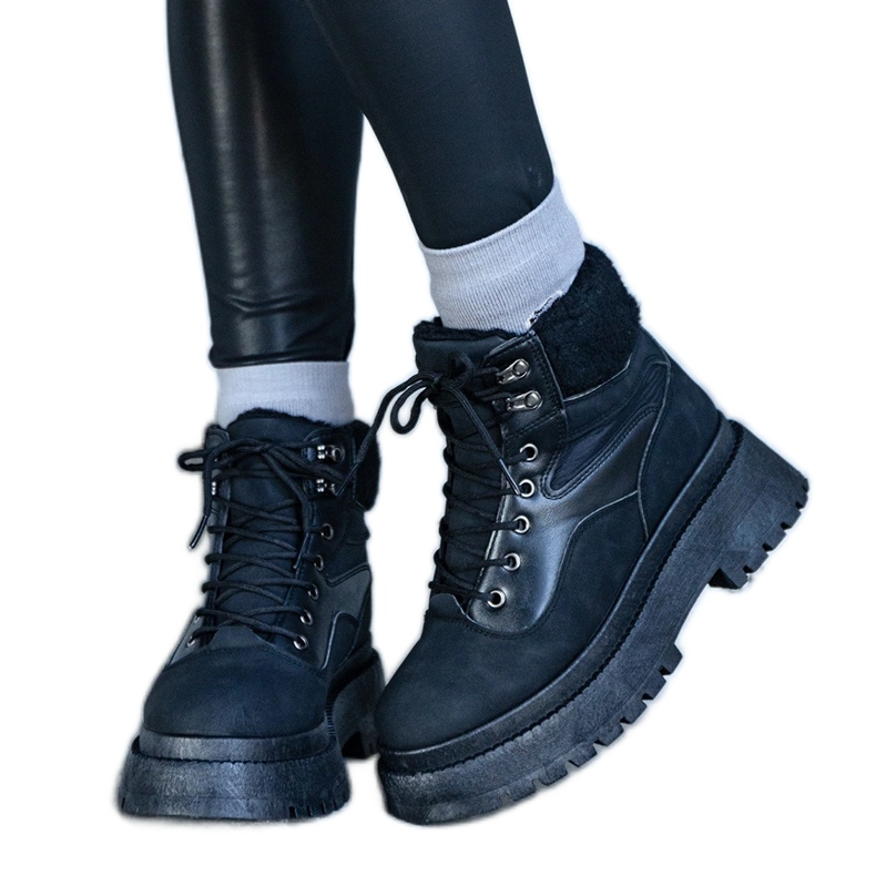 Černé tenisky se silnou podrážkou a kožešinou Best černá