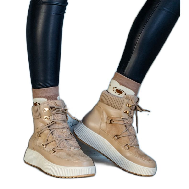 Béžové kotníkové boty Rosemarie se silnou podrážkou béžový