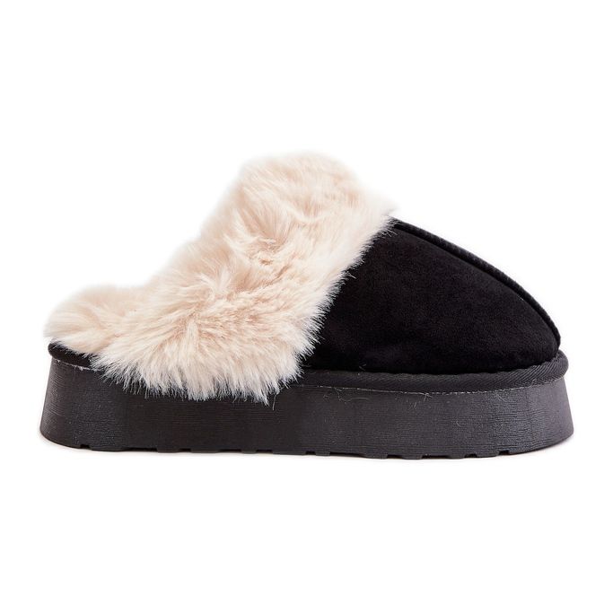 Černé dámské sněhule Doriola na silné podrážce s kožešinou černá Černé dámské sněhule Doriola na silné podrážce s kožešinou černá