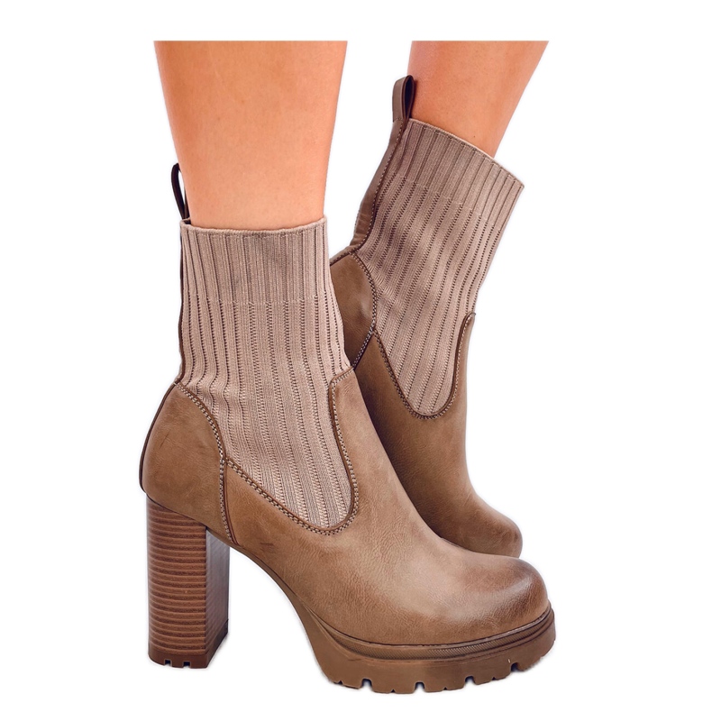 Khaki kotníkové boty na podpatku hnědý Khaki kotníkové boty na podpatku hnědý