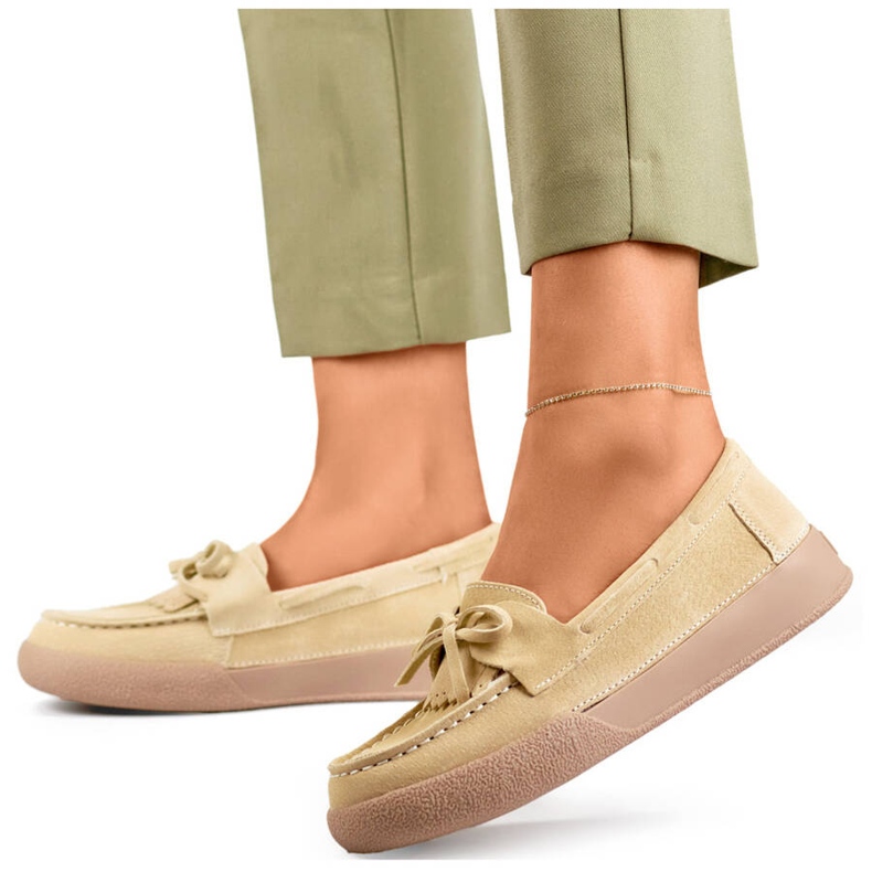 Dámské kožené mokasíny s mašlí, béžové Goodin GD-SW4005BE béžový Dámské kožené mokasíny s mašlí, béžové Goodin GD-SW4005BE béžový