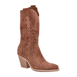 Hnědé kovbojské boty s prolamovaným svrškem hnědý